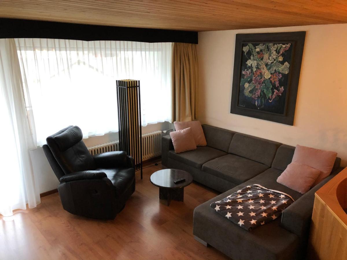 Holiday Home Matterhorn Viktoria Zermatt Bagian luar foto